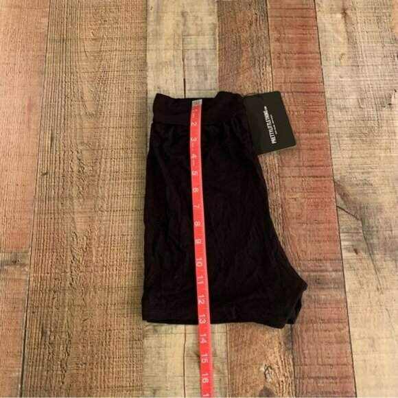 Pretty little thing basic black high waisted shorts -8 - Picture 6 of 6